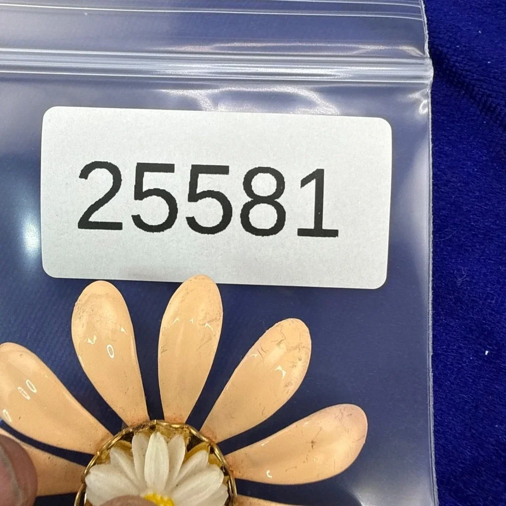 Vintage Enamel Flower Brooch Unique